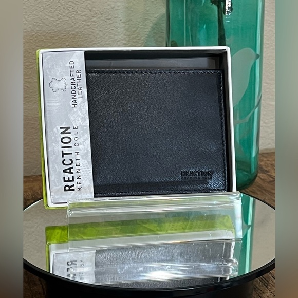 Kenneth Cole Reaction Other - Kenneth Cole Reaction Black Leather Wallet, new!